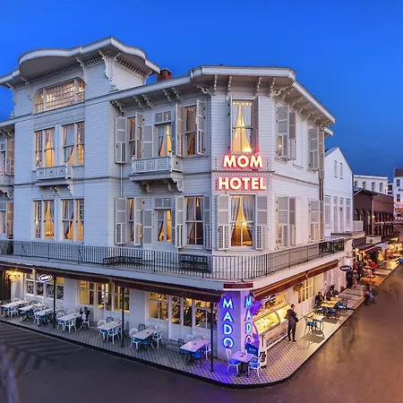 Bed & Breakfast Mom Adalar